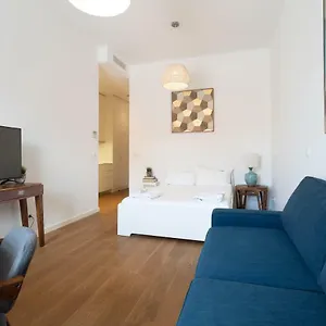 https://feels-like-home-restauradores-modern-studios.hotels-lisbon-portugal.com